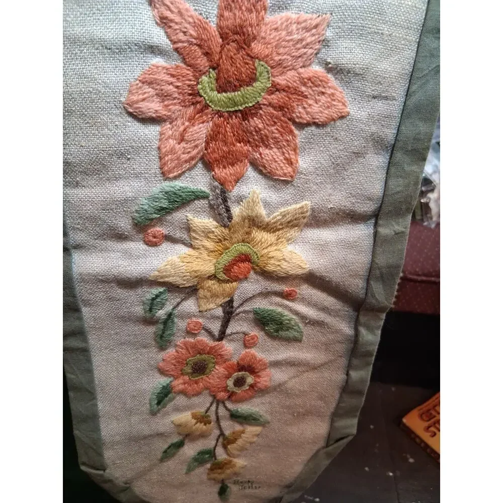 Vintage Crewel Embroidery Bell Pull Floral Linen Hand Stitched Hanger 46.5 × 7.5